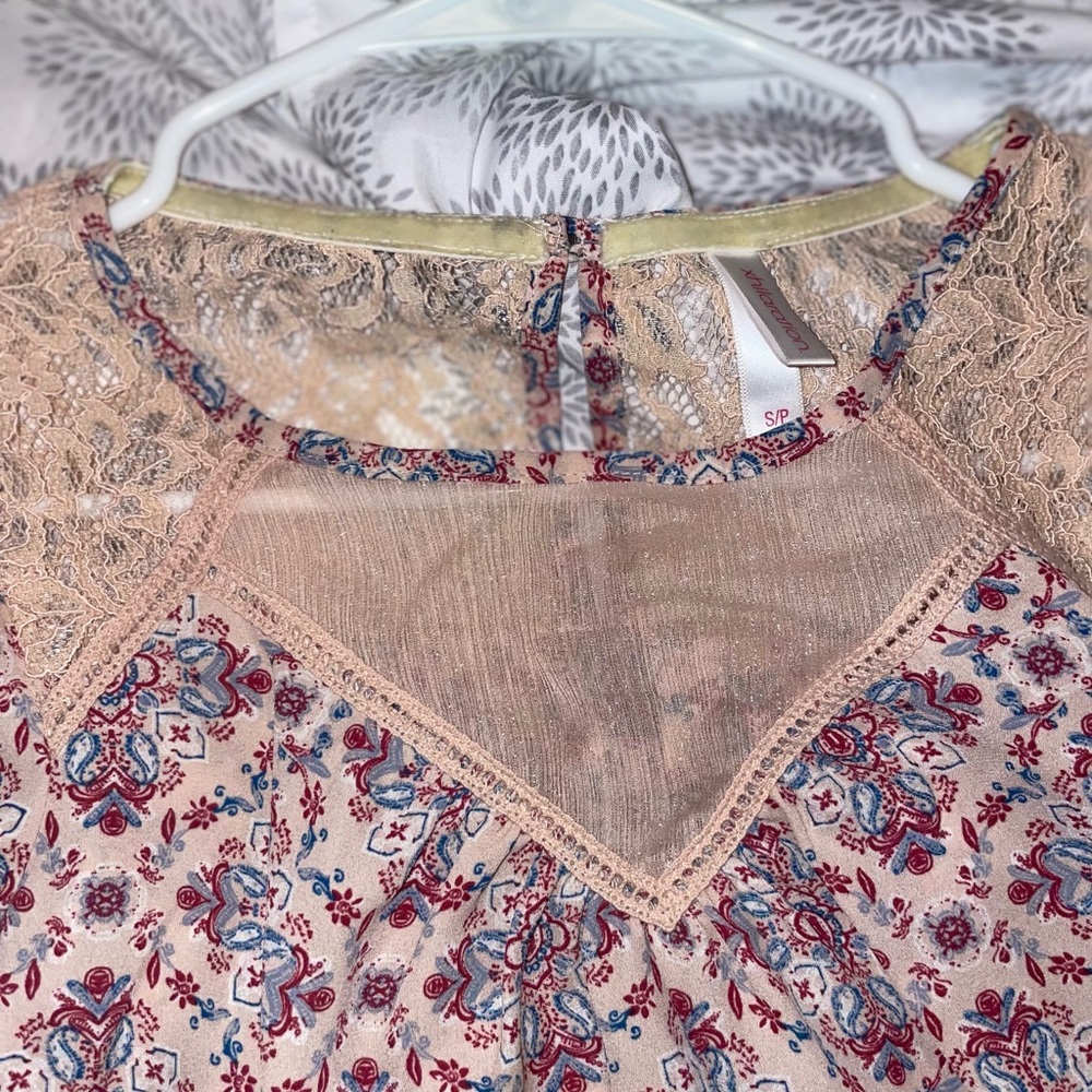Patterned Blouse - Picture 3 of 5
